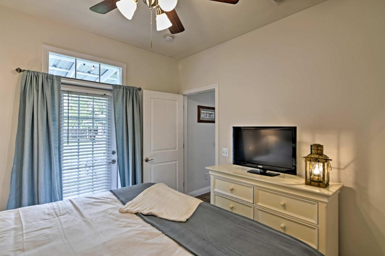 Cozy Pass Christian House - Steps From Beach Bagian luar foto