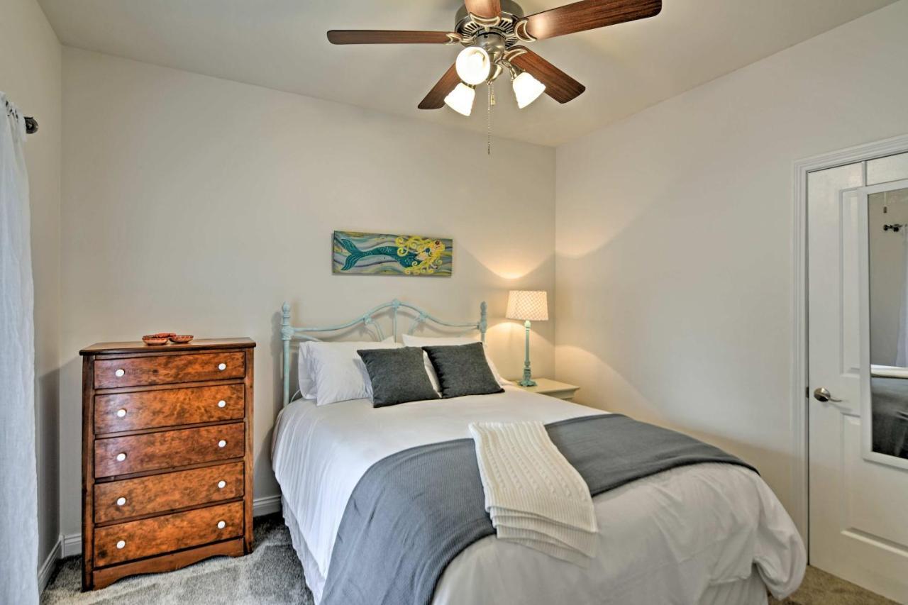 Cozy Pass Christian House - Steps From Beach Bagian luar foto